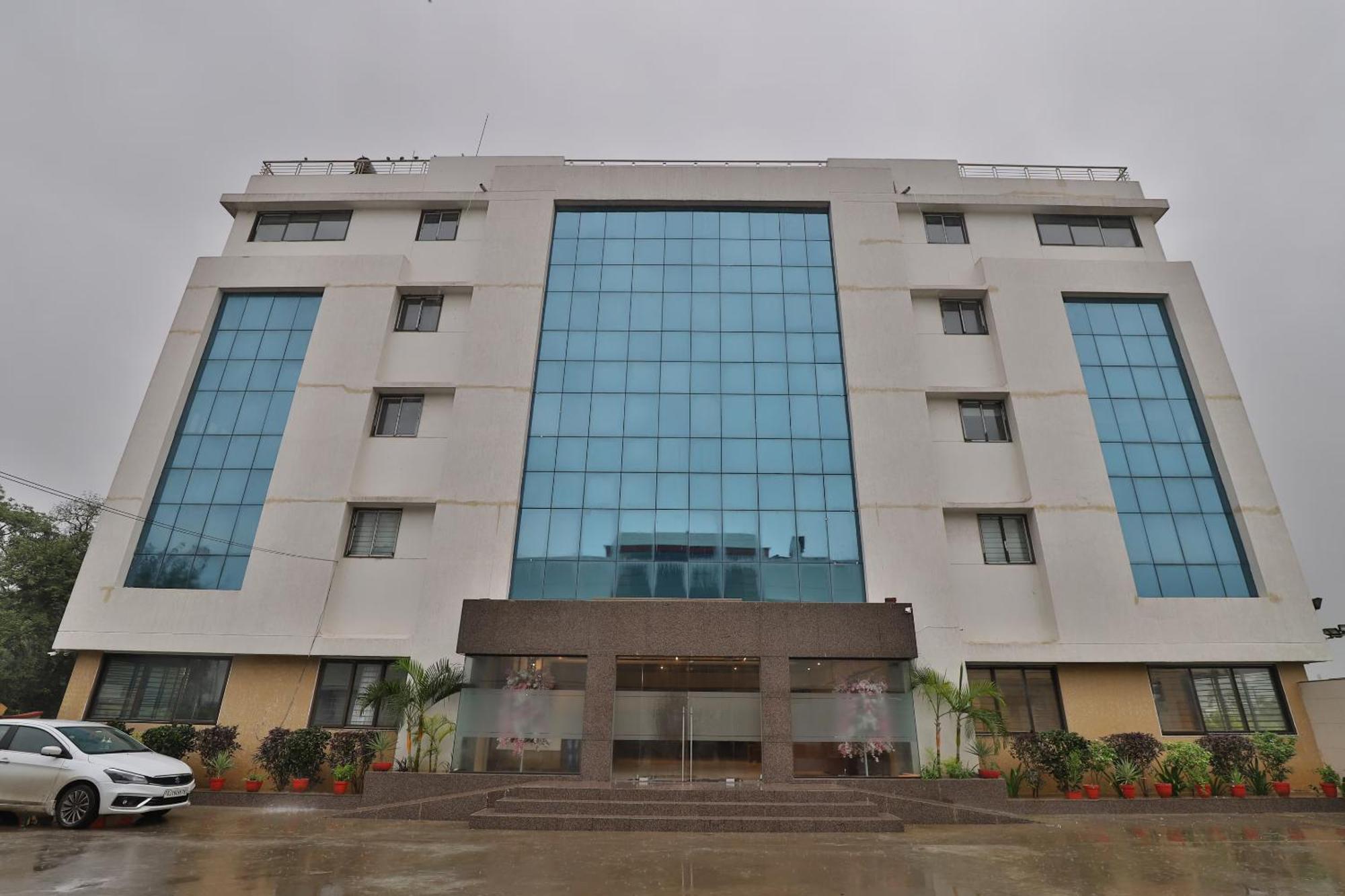 Atithi Resort Bharuch Exterior foto