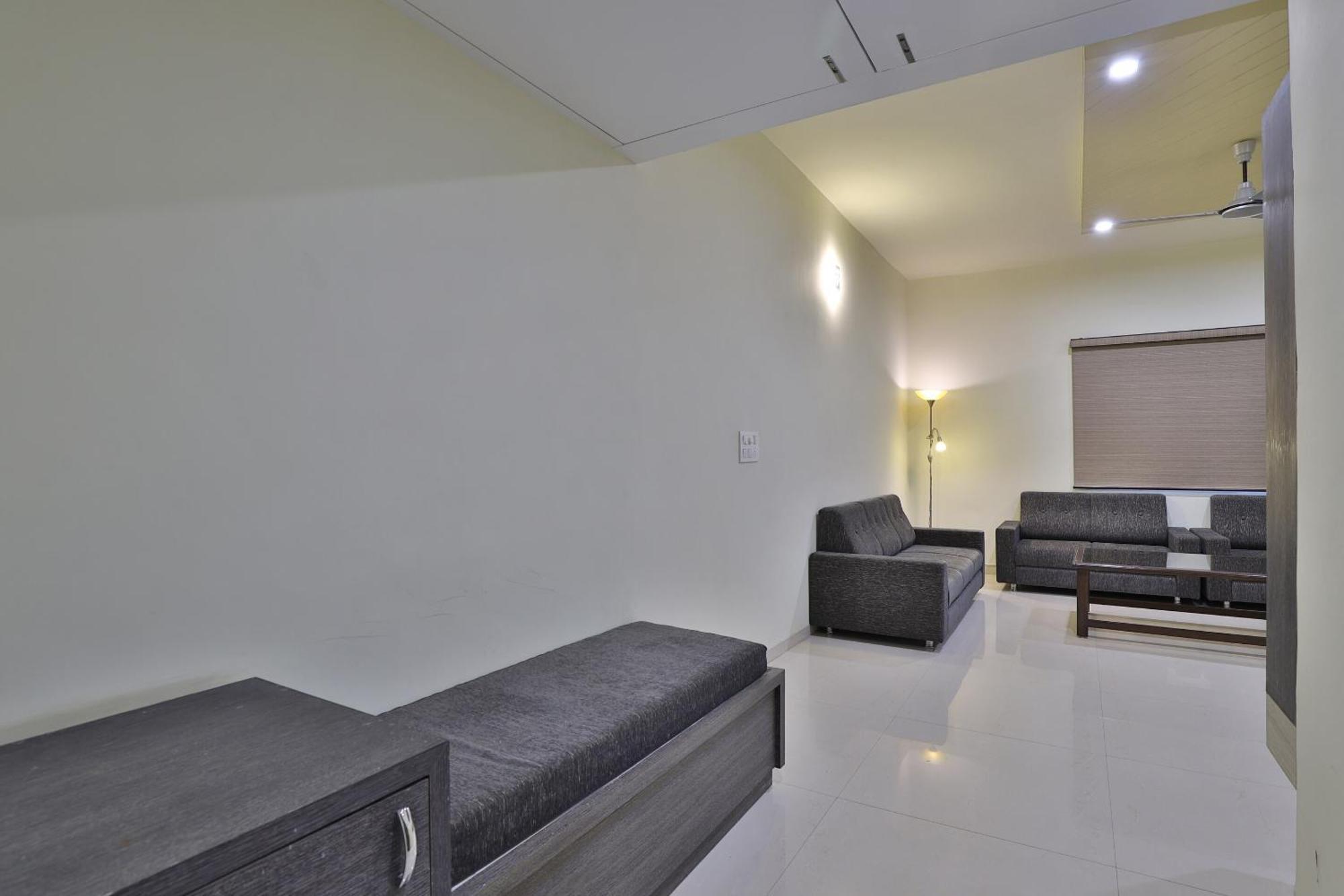 Atithi Resort Bharuch Exterior foto