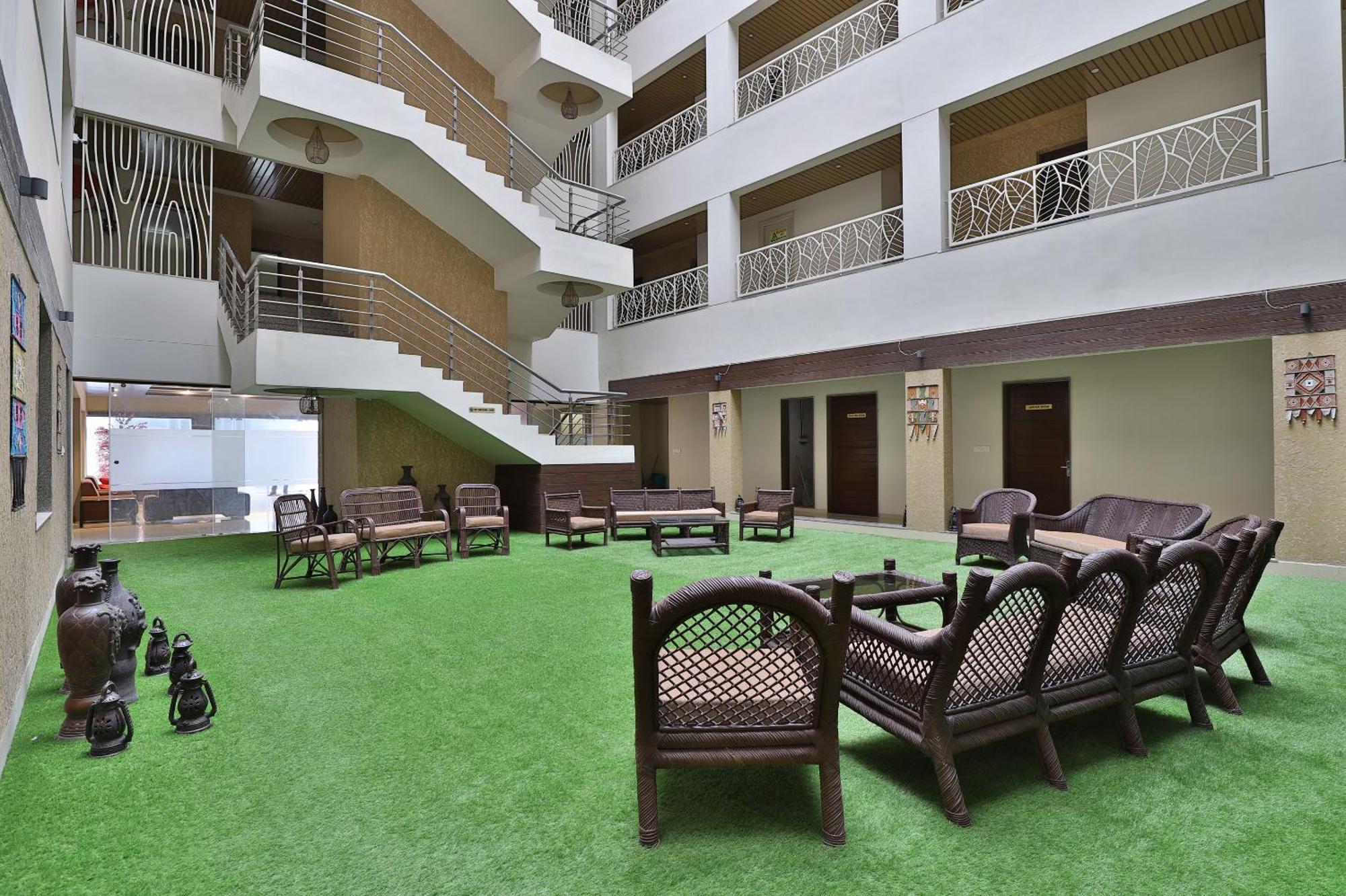 Atithi Resort Bharuch Exterior foto